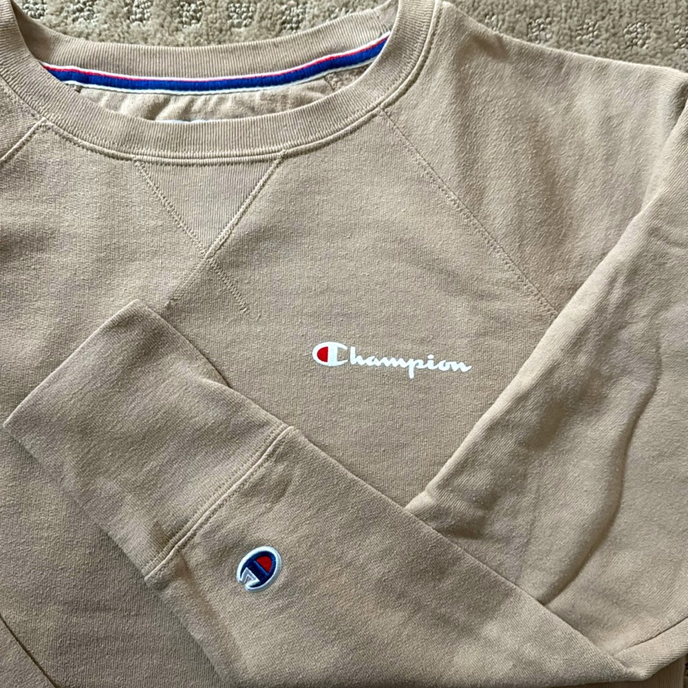 Women’s champion sweatshirt
